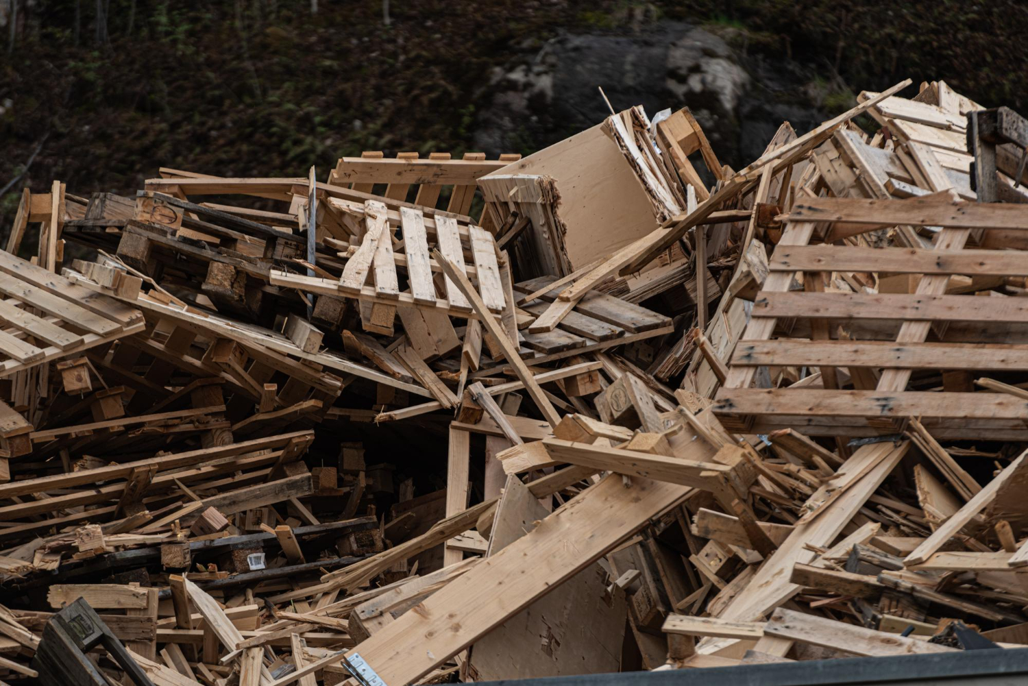 Recycling waste — wood and concrete materials